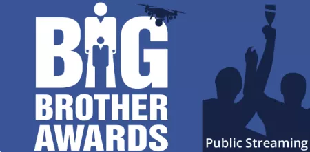 Das Logo der Big Brother Awards in weiß auf blauem Hintergrund. Rechts daneben als Silhouette feiernde Menschen mit dem Schriftzug „Public Streaming“.