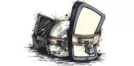 Smartphone, E-Book-Reader und CD-Rom in Ketten