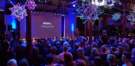 Das Publikum der BBAs 2017 von hinten mir Blick zur Bühne.