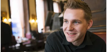 Portraitaufnahme von Max Schrems.