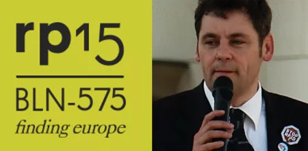 Collage: Logo von der re:publica (links) und eine Portraitaufnahme von padeluun mit einem Mikrofon (rechts).