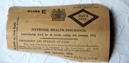 Teilnahmekarte für die "National Health Insurance" vom 1915 (noch ohne Foto).