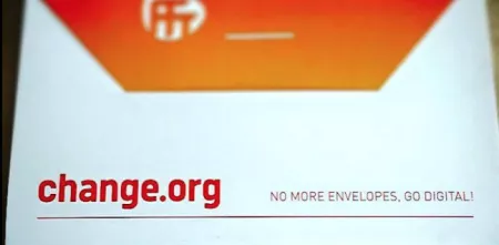 Ein Briefumschlag von change.org.