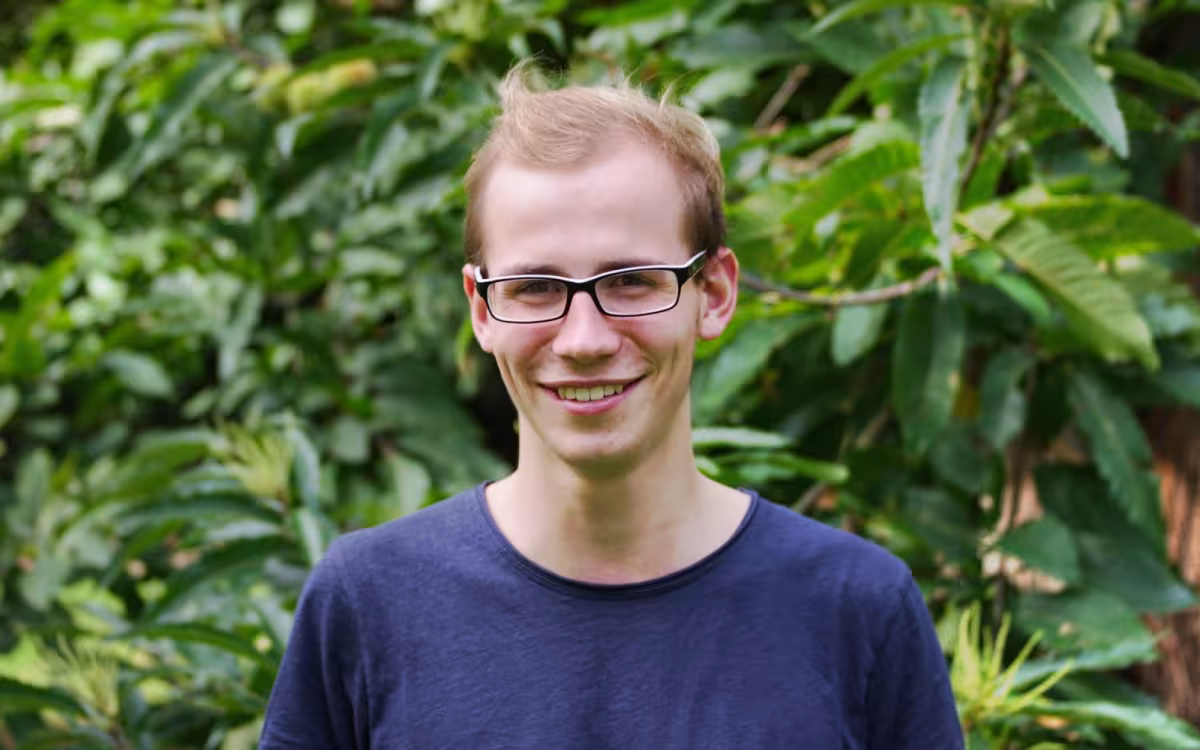 Portraitaufnahme von David Leeuwestein.