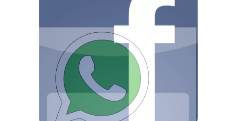 Über das Facebook-Logo ist halb-transparent das WhatsApp-Logo gelegt.