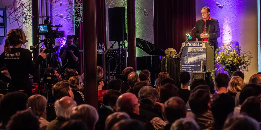 Das Publikum der BBAs 2015 von hinten mit Blick zur Bühne.