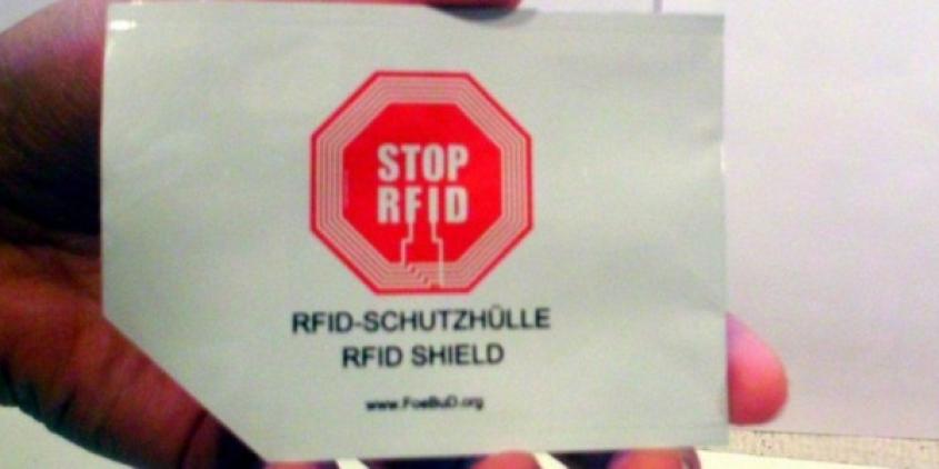 Eine RFID-Schutzhülle für z.B. EC-Karten.