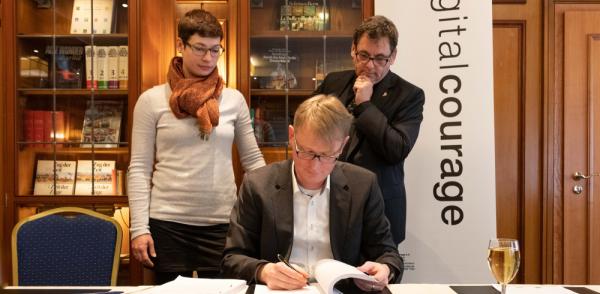 v.li.n.re: Kerstin Demuth, Prof. Dr. Jan Dirk Roggenkamp und padeluun, Lizenz: CC-BY-SA