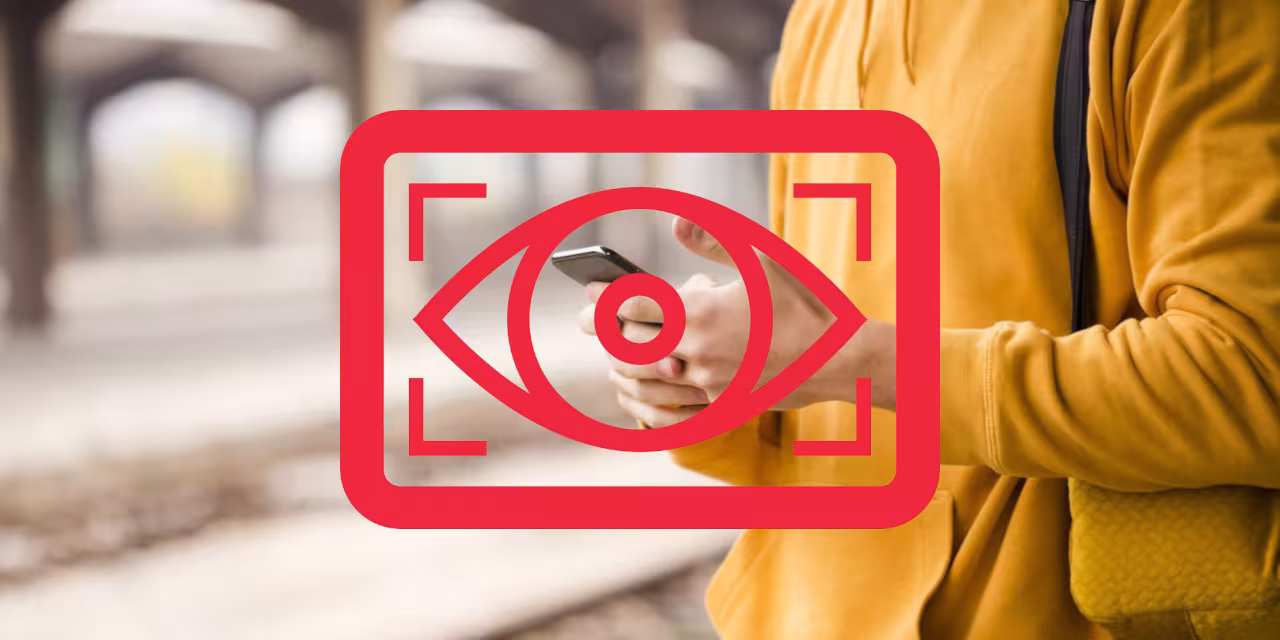 Montage: Grafik eines scannendes Auges. Im Hintergrund eine Person an einem Bahnhof.