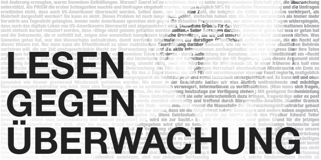 Aus Nullen und Einsen das Bild von Edward Snowden nase abwärts in schwarz-weiß. Dafürber der Schirftzug "Lesen gegen Überwachung".