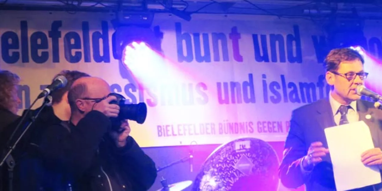 padellung auf einer Bühne.