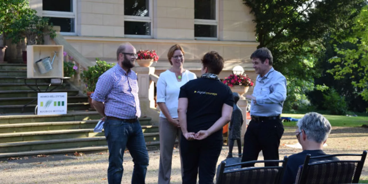 Rena Tangens und padeluun erhalten den Heinrich-Preis.