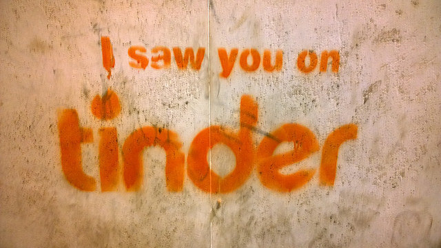 Graffiti: I saw you on Tinder